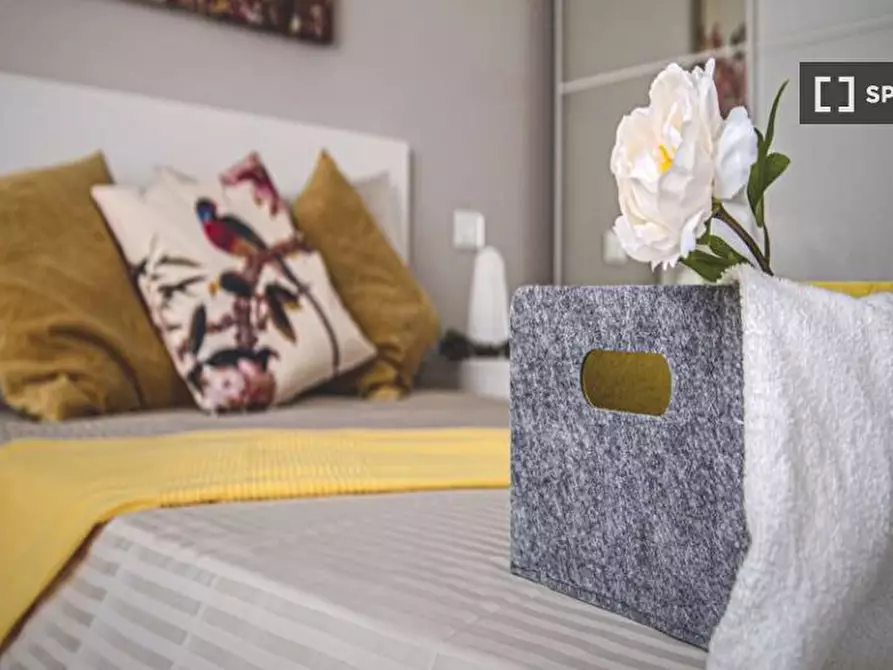 Immagine 3 di Camera condivisa in affitto  in Via Spalato a Milano