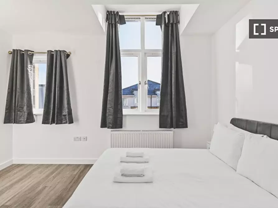 Immagine 3 di Appartamento in affitto  in Fairclough Cl a Southall