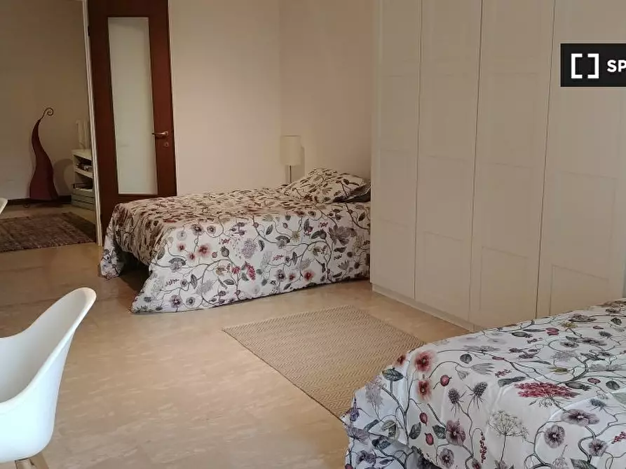 Immagine 2 di Camera condivisa in affitto  in Via Luigi Pellizzo a Padova