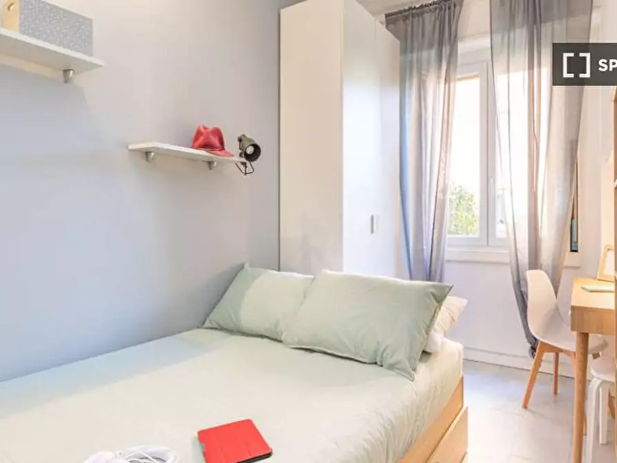 Immagine 2 di Camera condivisa in affitto  in Via Monte Ceneri a Milano
