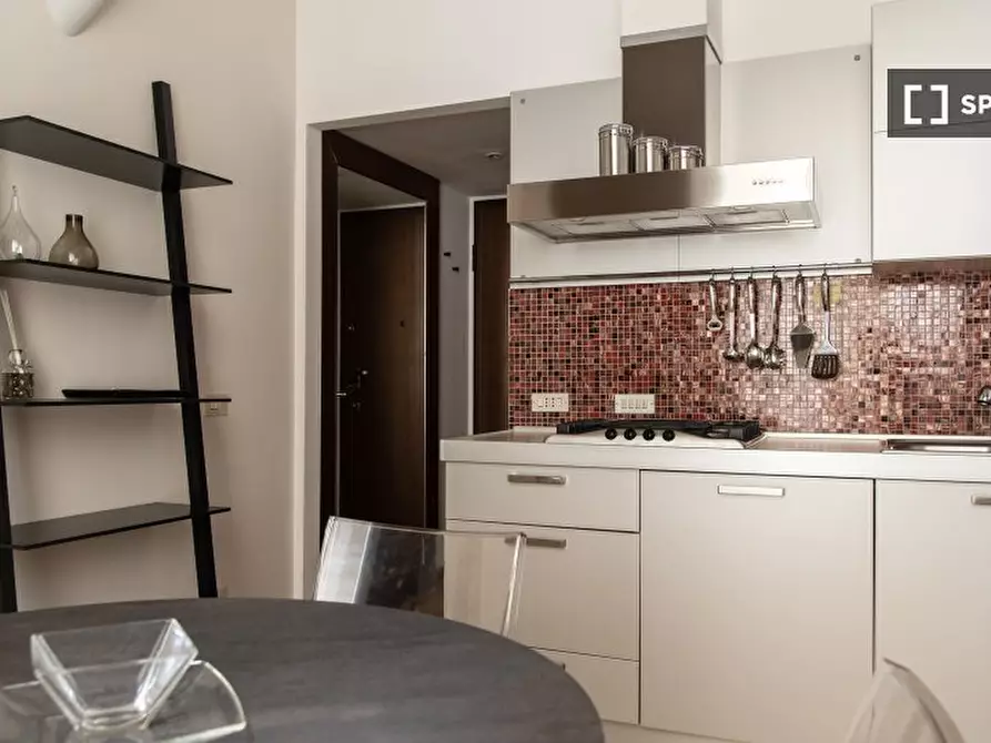 Immagine 3 di Ufficio in affitto  in Via Gaspare Rosales a Milano