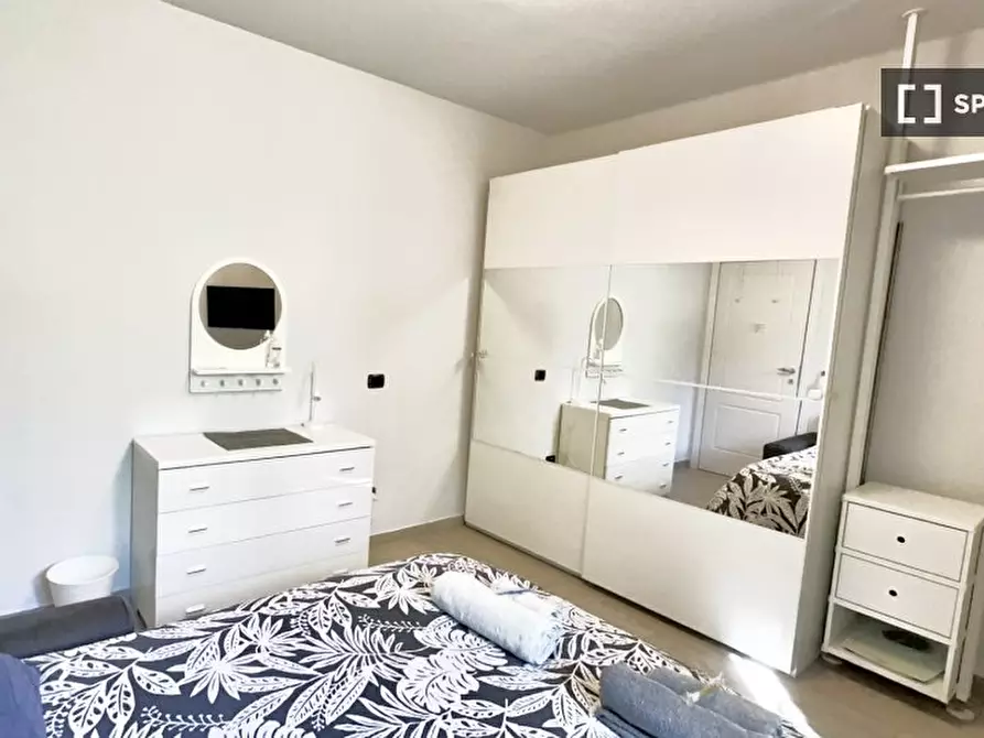 Immagine 3 di Camera condivisa in affitto  in Via Salemi a Milano