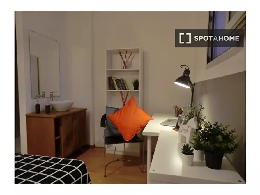 Immagine 16 di Camera condivisa in affitto  in Via Pietro Canal a Padova