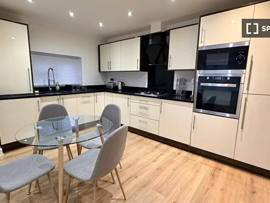 Immagine 10 di Appartamento in affitto  in Uxbridge Road a Harrow