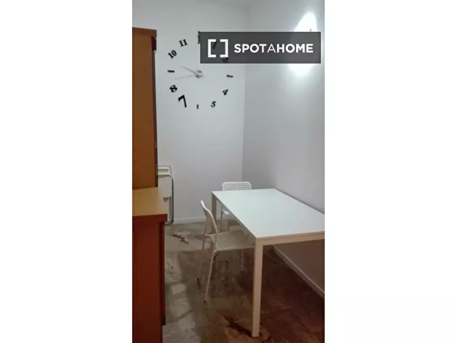 Immagine 7 di Camera condivisa in affitto  in Via Luigi Vestri a Bologna