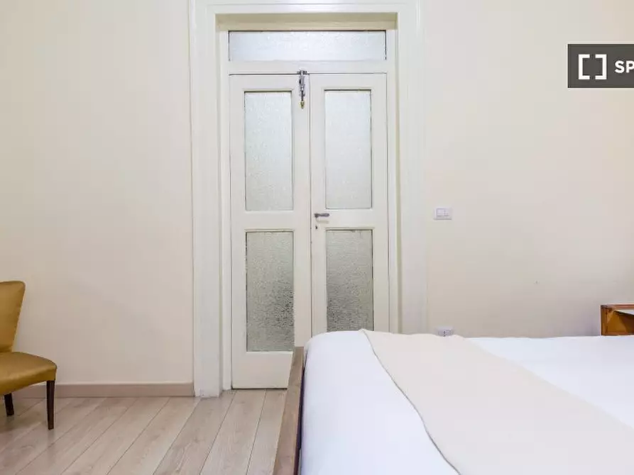 Immagine 17 di Appartamento in affitto  in Via dei Carrozzieri a Monteoliveto a Napoli