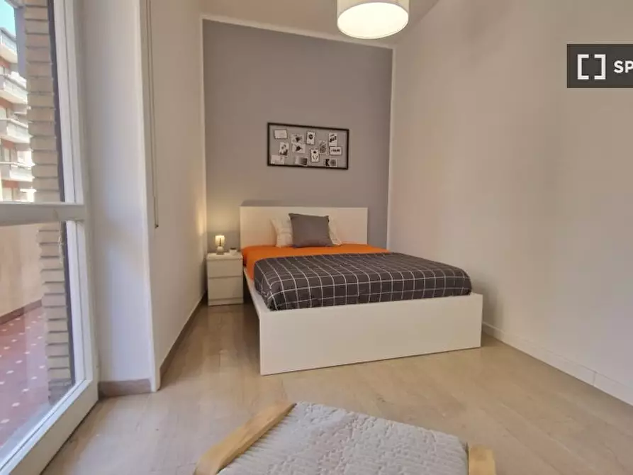 Immagine 6 di Camera condivisa in affitto  in Lungotevere di Pietra Papa a Roma