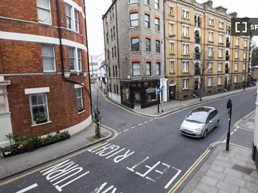 Immagine 12 di Camera condivisa in affitto  in 9 Kensington Mall a Kensington