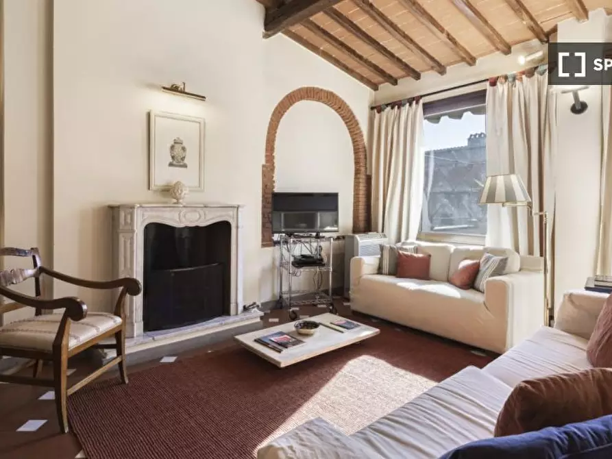 Immagine 1 di Appartamento in affitto  in Borgo S. Frediano a Firenze