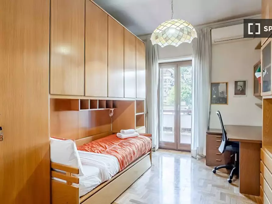 Immagine 4 di Appartamento in affitto  in Via Vincenzo Ussani a Roma