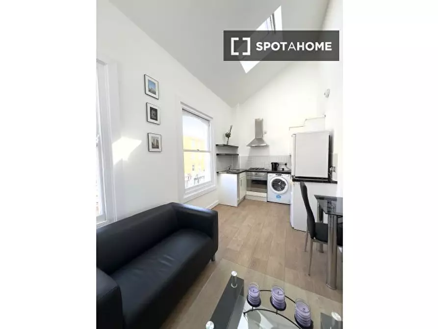 Immagine 1 di Appartamento in affitto  in Apartment a Lambeth