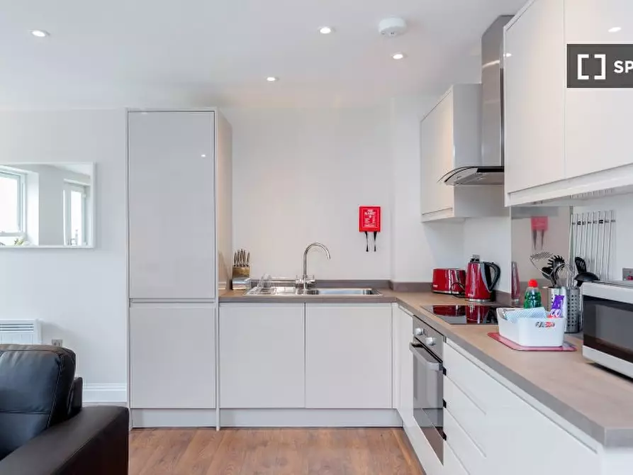 Immagine 6 di Appartamento in affitto  in London Rd a Reigate and Banstead