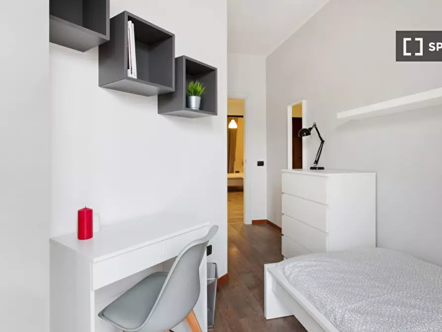 Immagine 16 di Camera condivisa in affitto  in Via Dei Gracchi a Milano