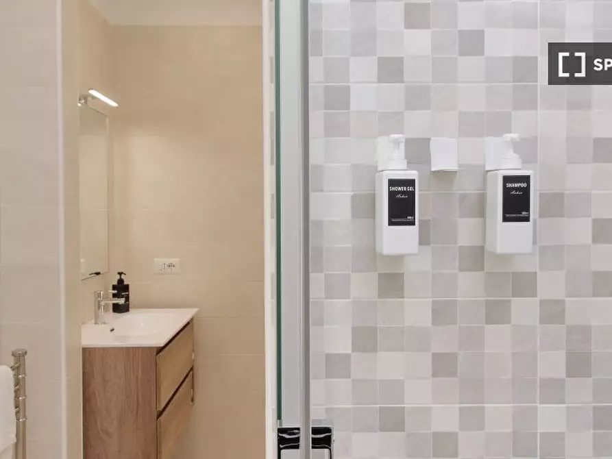 Immagine 18 di Ufficio in affitto  in Viale Ammiraglio del Bono a Roma