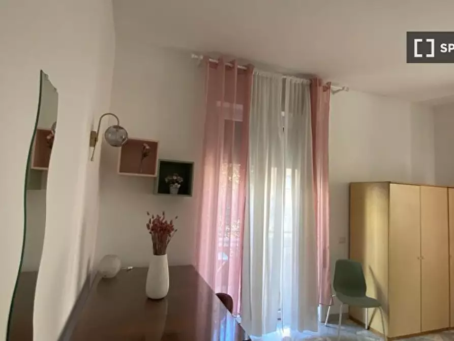 Immagine 10 di Camera condivisa in affitto  in Via Norico a Roma