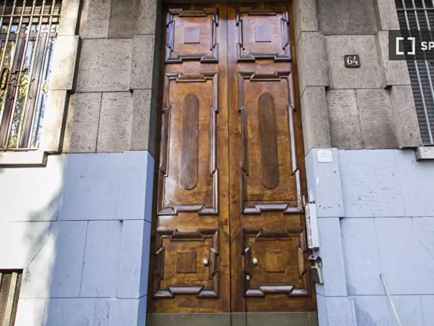 Immagine 17 di Camera condivisa in affitto  in Viale Edoardo Jenner a Milano