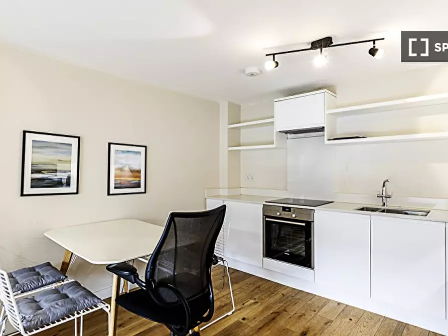 Immagine 9 di Appartamento in affitto  in Flat a 