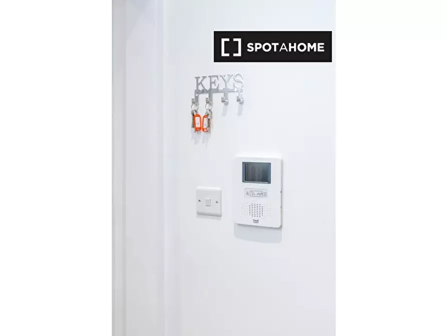 Immagine 8 di Appartamento in affitto  in Talbot Rd a Kensington