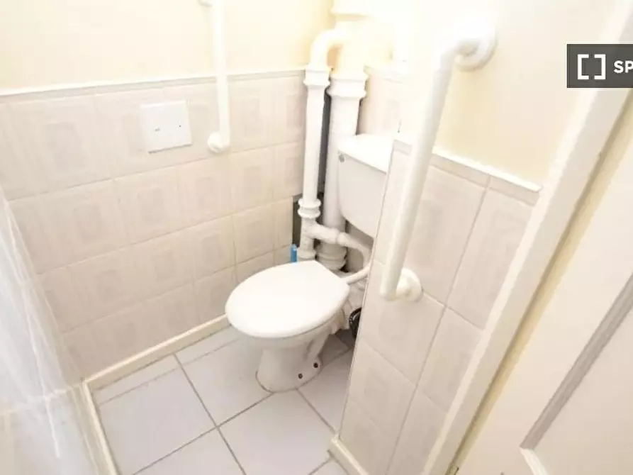Immagine 9 di Camera condivisa in affitto  in Shandy St a Poplar