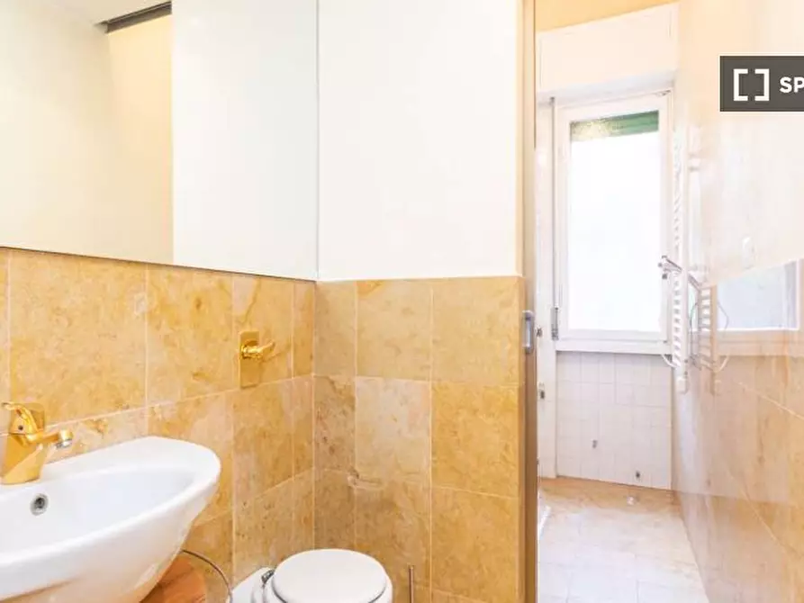 Immagine 17 di Camera condivisa in affitto  in Viale Emilio Caldara a Milano