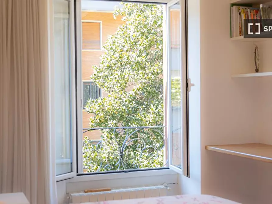 Immagine 14 di Appartamento in affitto  in Viale Giulio Cesare a Roma