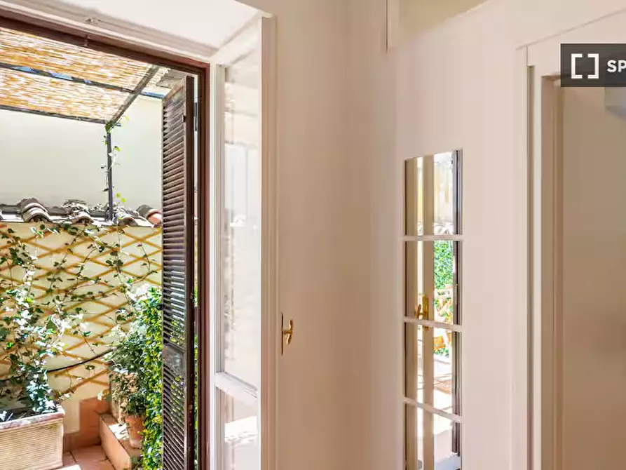 Immagine 5 di Appartamento in affitto  in Via del Tritone a Roma