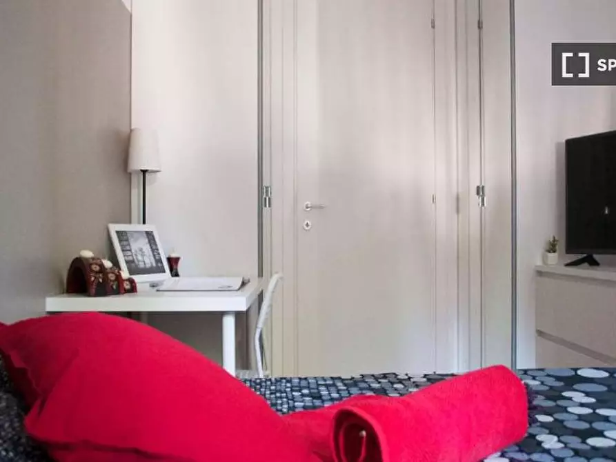 Immagine 3 di Camera condivisa in affitto  in Via Bassini a Milano