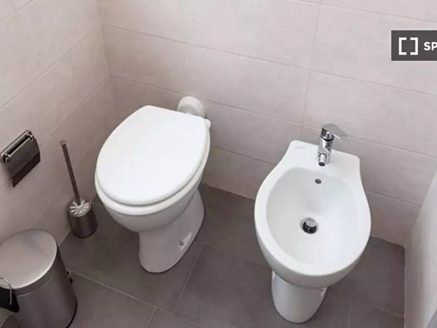 Immagine 11 di Camera condivisa in affitto  in Via Macedonio Melloni a Milano