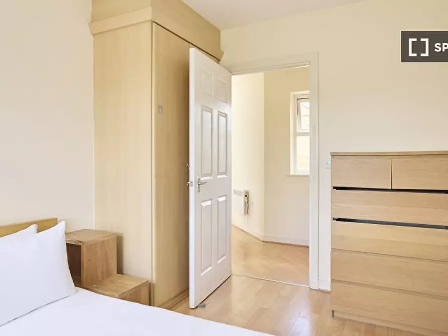 Immagine 3 di Appartamento in affitto  in Butler Close a Barnet
