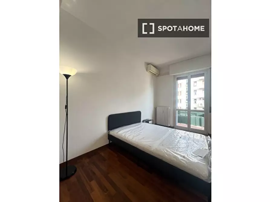 Immagine 15 di Camera condivisa in affitto  in Via Baldo degli Ubaldi a Milano