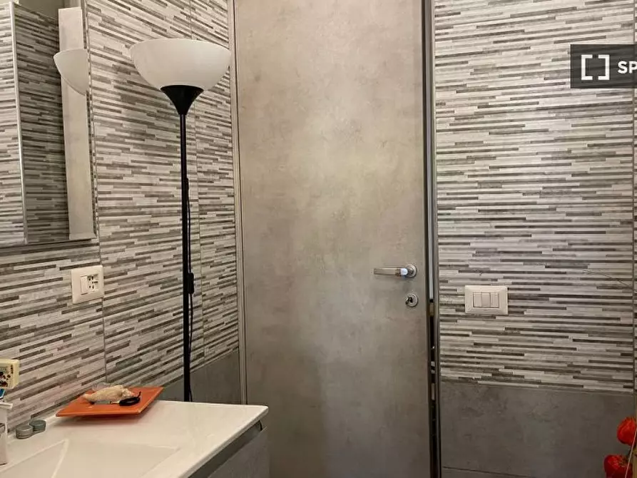 Immagine 12 di Camera condivisa in affitto  in Viale di Trastevere a Roma