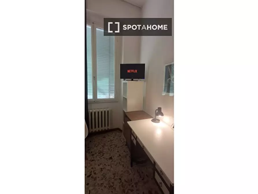 Immagine 3 di Camera condivisa in affitto  in Via di Santa Lucia a Firenze
