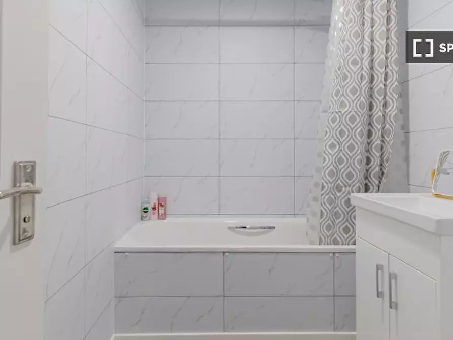 Immagine 8 di Appartamento in affitto  in Flat a East Ham