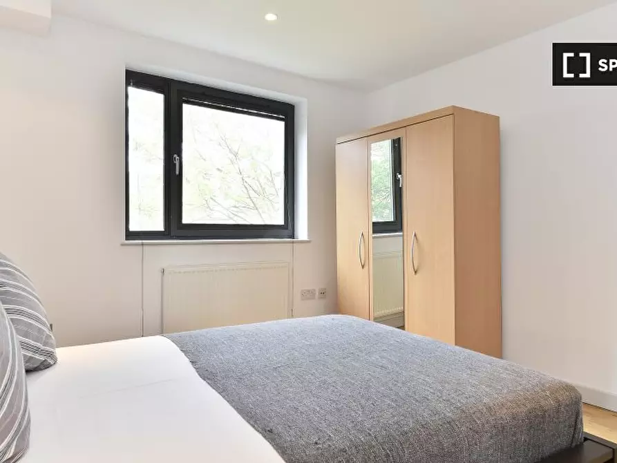 Immagine 15 di Appartamento in affitto  in Kentish Town Rd a Camden Town