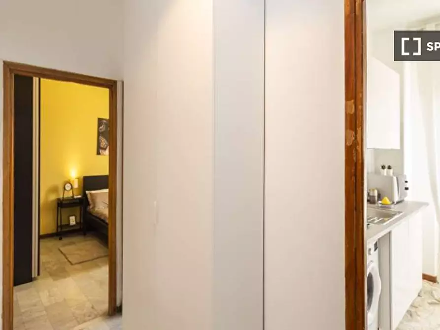 Immagine 11 di Camera condivisa in affitto  in VIALE LUCANIA a Milano