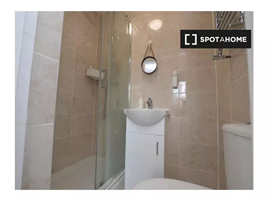 Immagine 9 di Camera condivisa in affitto  in The Vista a Eltham