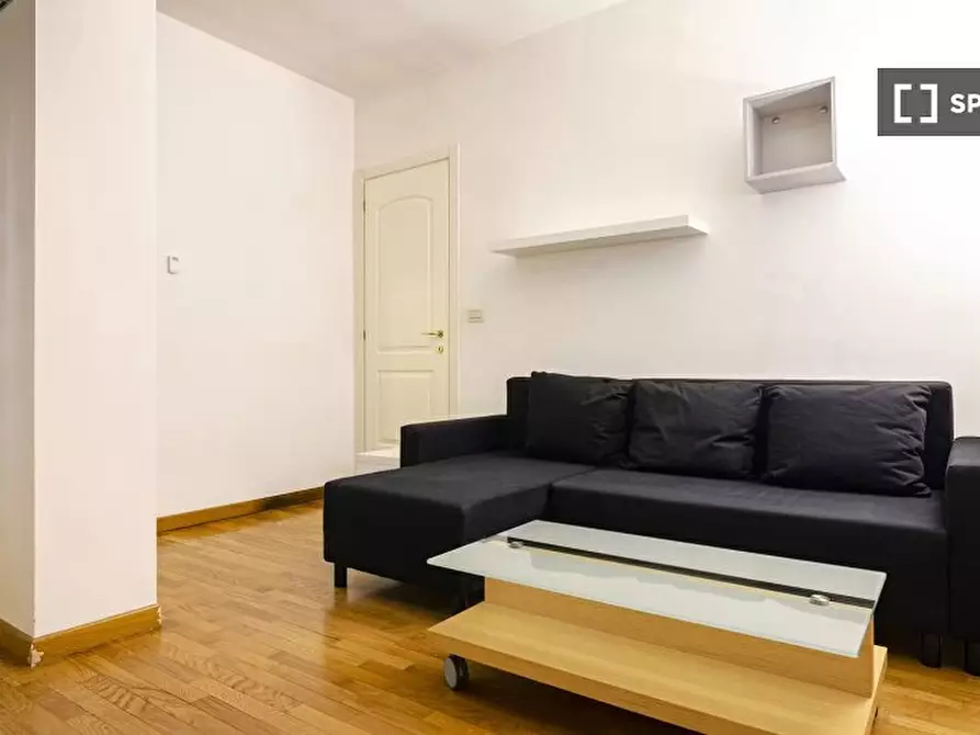 Immagine 11 di Ufficio in affitto  in Via San Felice a Bologna