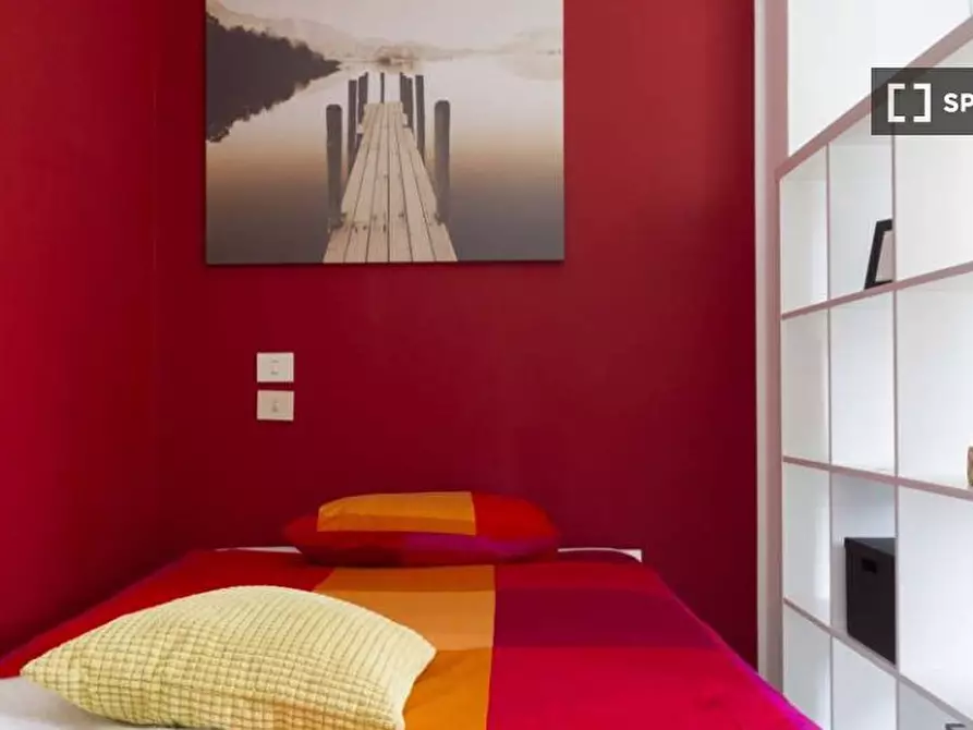 Immagine 2 di Camera condivisa in affitto  in Viale Carlo Espinasse a Milano