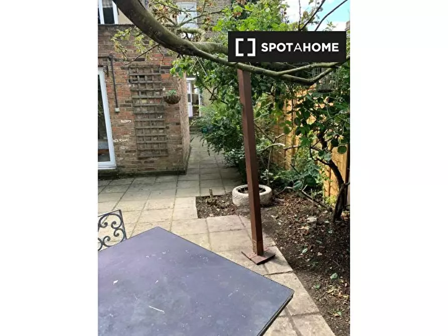 Immagine 6 di Appartamento in affitto  in a Avenell Road a Islington