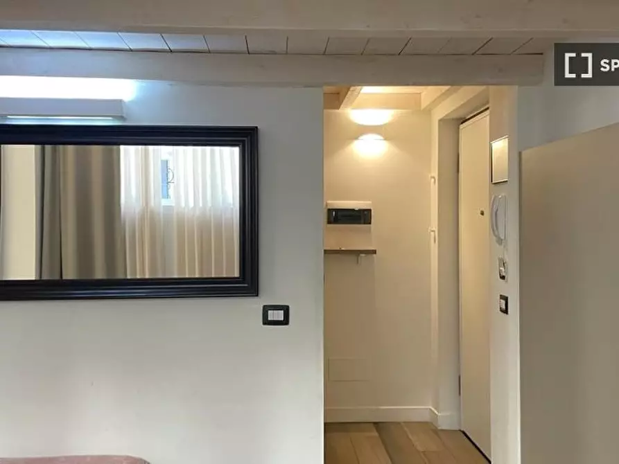 Immagine 2 di Appartamento in affitto  in Via S. Gregorio a Milano