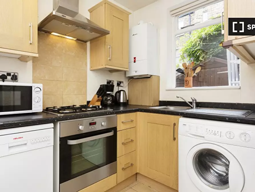 Immagine 4 di Appartamento in affitto  in Bloom Park Rd a Hammersmith