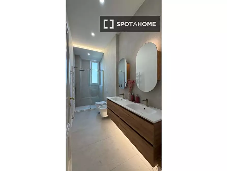 Immagine 11 di Appartamento in affitto  in Viale dei Mille a Firenze