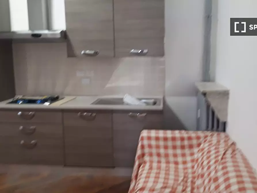 Immagine 10 di Camera condivisa in affitto  in C.so Inghilterra a Torino