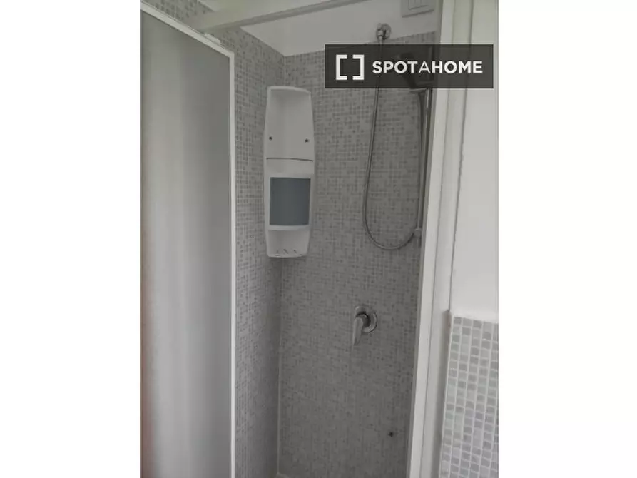 Immagine 16 di Ufficio in affitto  in Via Prenestina a Roma