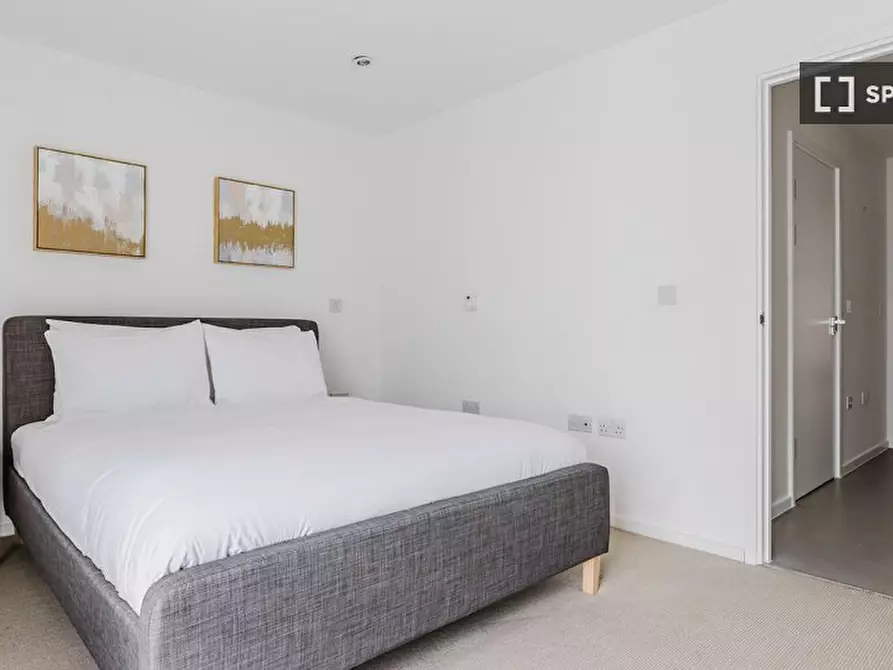 Immagine 10 di Appartamento in affitto  in Pear Tree St a Islington