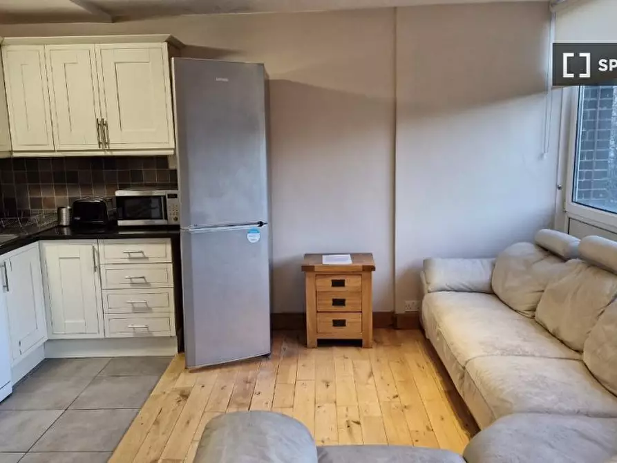 Immagine 3 di Camera condivisa in affitto  in Rayners Rd a Wandsworth