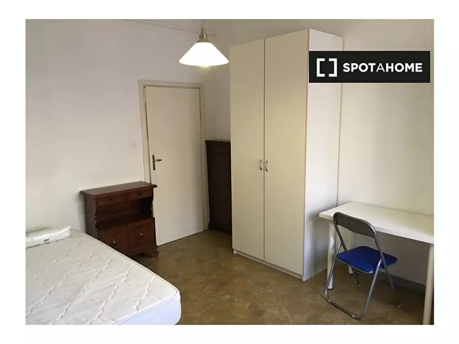 Immagine 8 di Camera condivisa in affitto  in Via Filippo Turati a Bologna