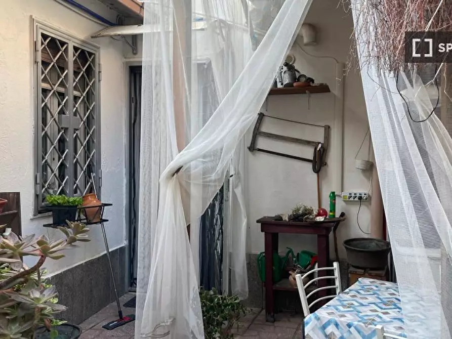 Immagine 3 di Appartamento in affitto  in Viale dell'Acquedotto Alessandrino a Roma