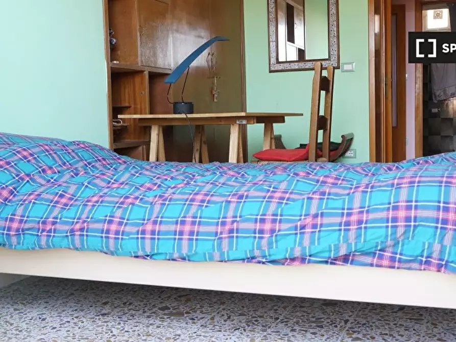 Immagine 13 di Camera condivisa in affitto  in Via Solatia a Perugia