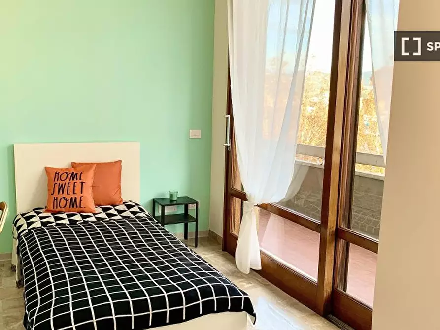 Immagine 7 di Camera condivisa in affitto  in VIALE F. REDI a Firenze